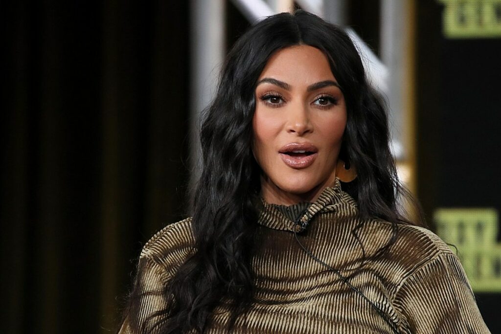 Kim Kardashian Wore A Revealing Dress In Vatican City Celebrity Tn N°1 Official Stars