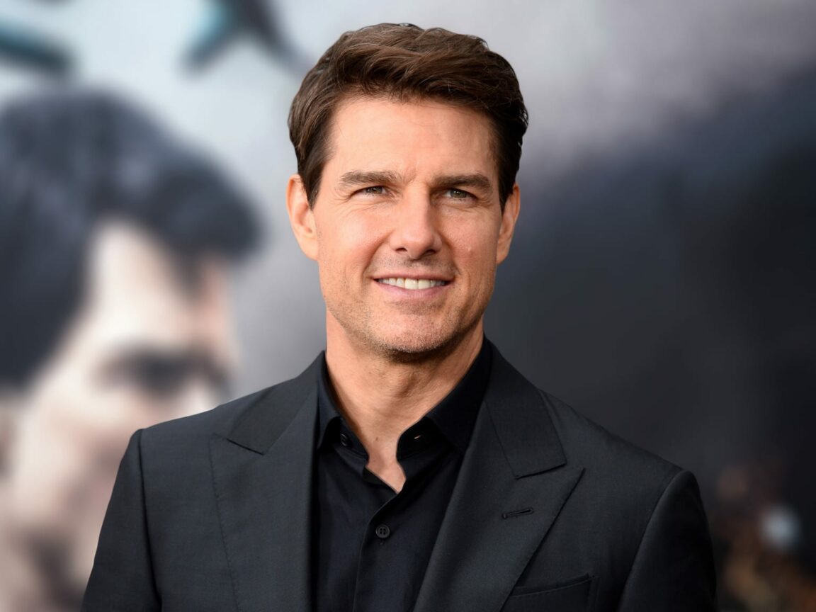 What is Tom Cruise worth? (Celebrity Exclusive)