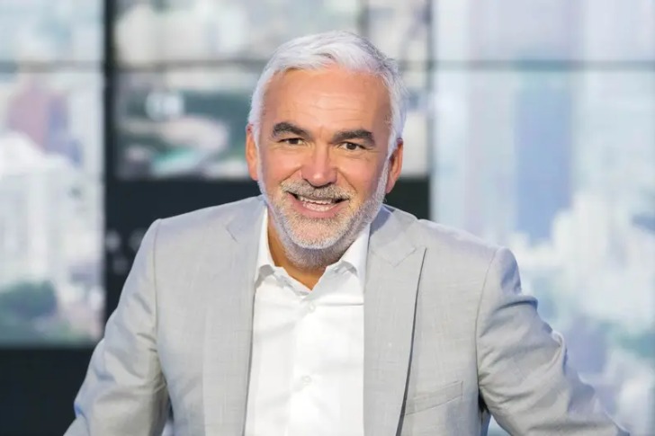 Comment joindre Pascal Praud ? (Celebrity Exclusive)