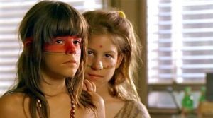 Comment s'appelle Arielle Dombasle dans Un Indien dans la ville ? (Celebrity Exclusive)