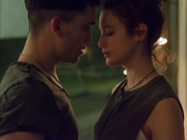 Comment s'appelle la soeur de Guzman dans Élite ? (Celebrity Exclusive)