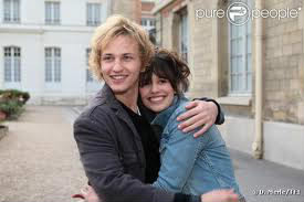 Comment s'appelle le petit copain de Judith ? (Celebrity Exclusive)