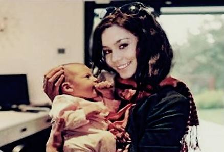 Did Vanessa Hudgens have a baby? (Celebrity Exclusive)