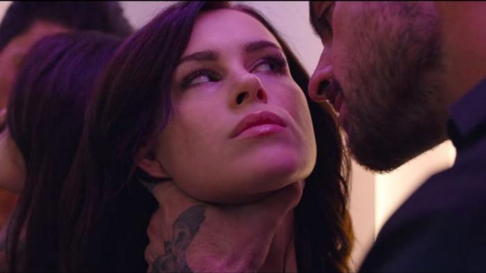 Est-ce que Laura est morte dans 365 DNI ? (Celebrity Exclusive)