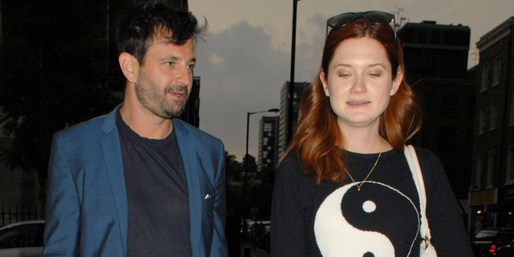 Is Bonnie Wright dating Simon Hammerstein? (Celebrity Exclusive)