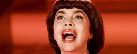 Où habite Mireille Mathieu actuellement ? (Celebrity Exclusive)