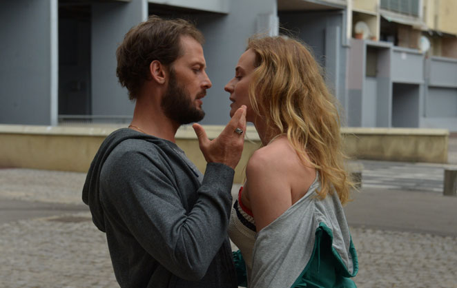 Quel âge a Catherine Deneuve s'il vous plaît ? (Celebrity Exclusive)