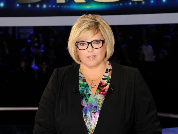 Quel est le salaire mensuel de Laurence Boccolini ? (Celebrity Exclusive)