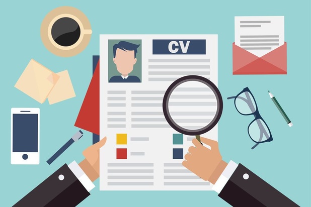 Quelles sont les trois principales rubriques d'un CV ? (Celebrity Exclusive)