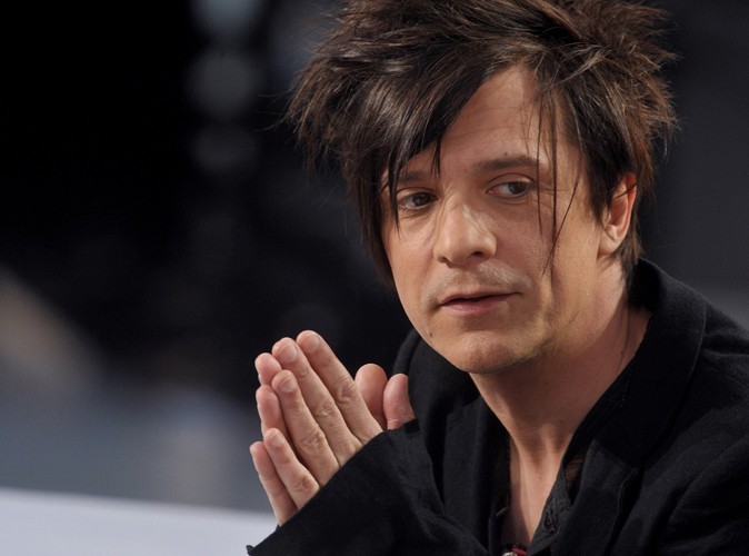 Qui est le chanteur d'Indochine ? (Celebrity Exclusive)