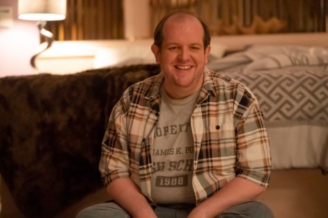 What happened to Christopher Lamberts face? (Celebrity Exclusive)