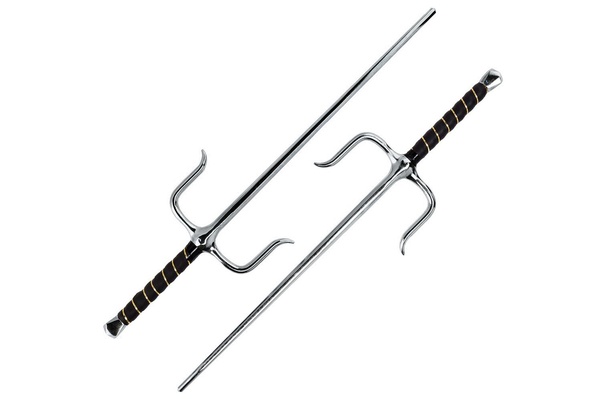 Can a sai break a katana?