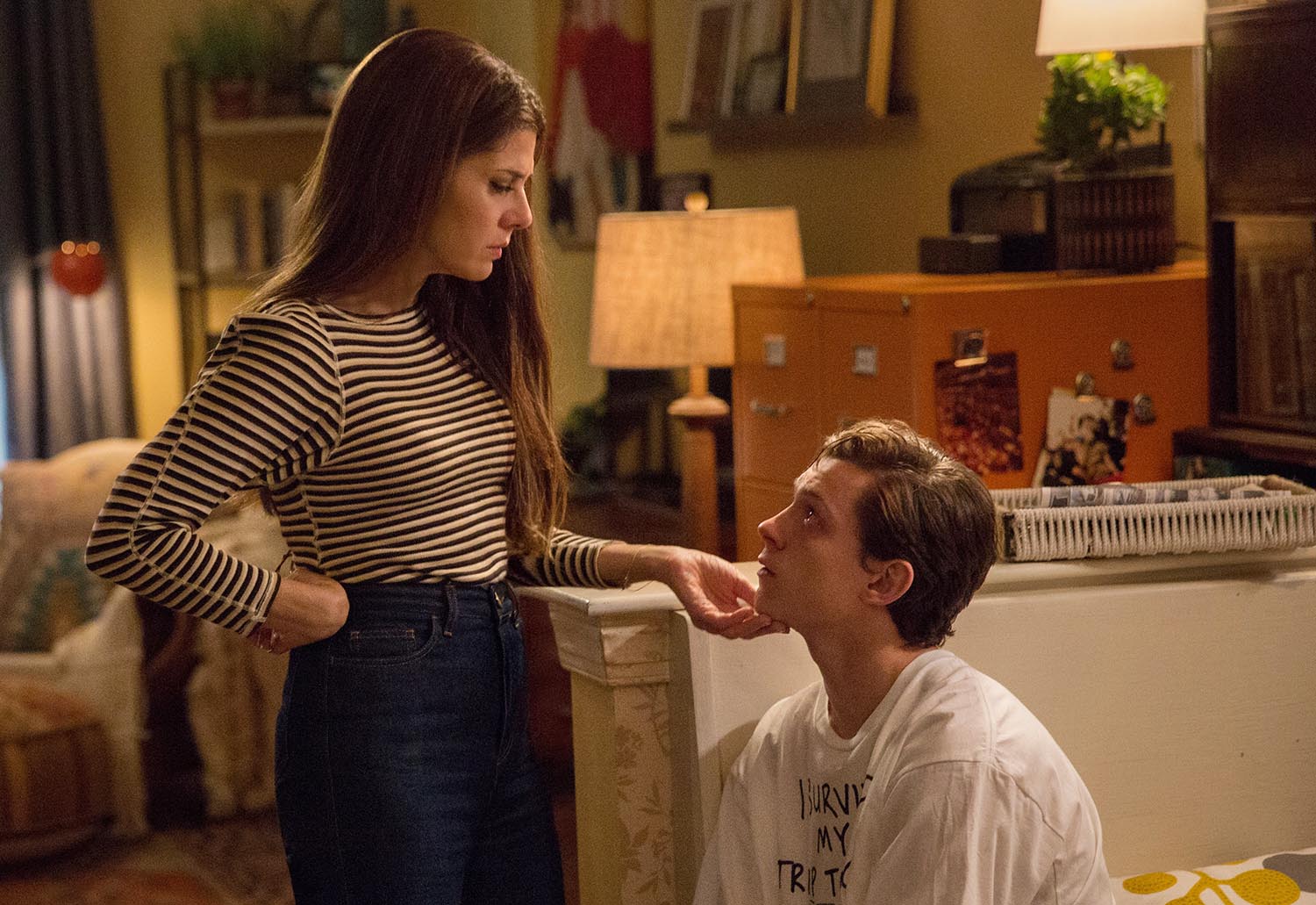 Does Aunt May know Peter is Spider-Man Homecoming?