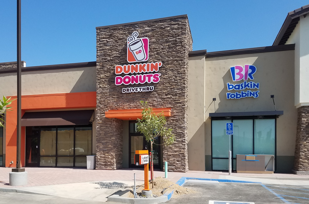 Does Dunkin Donuts own Baskin-Robbins?
