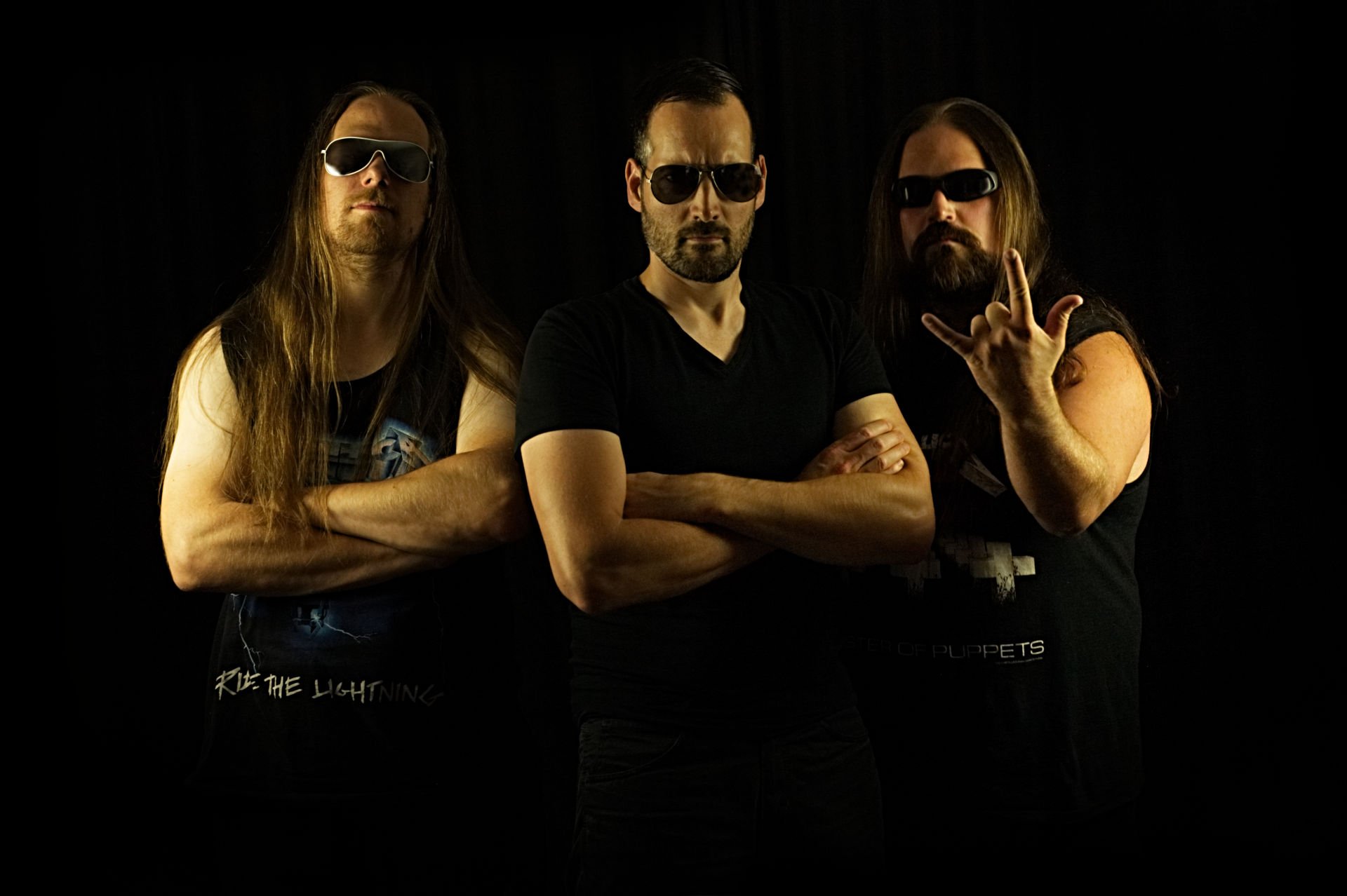 Does Simmons come back from the monolith?