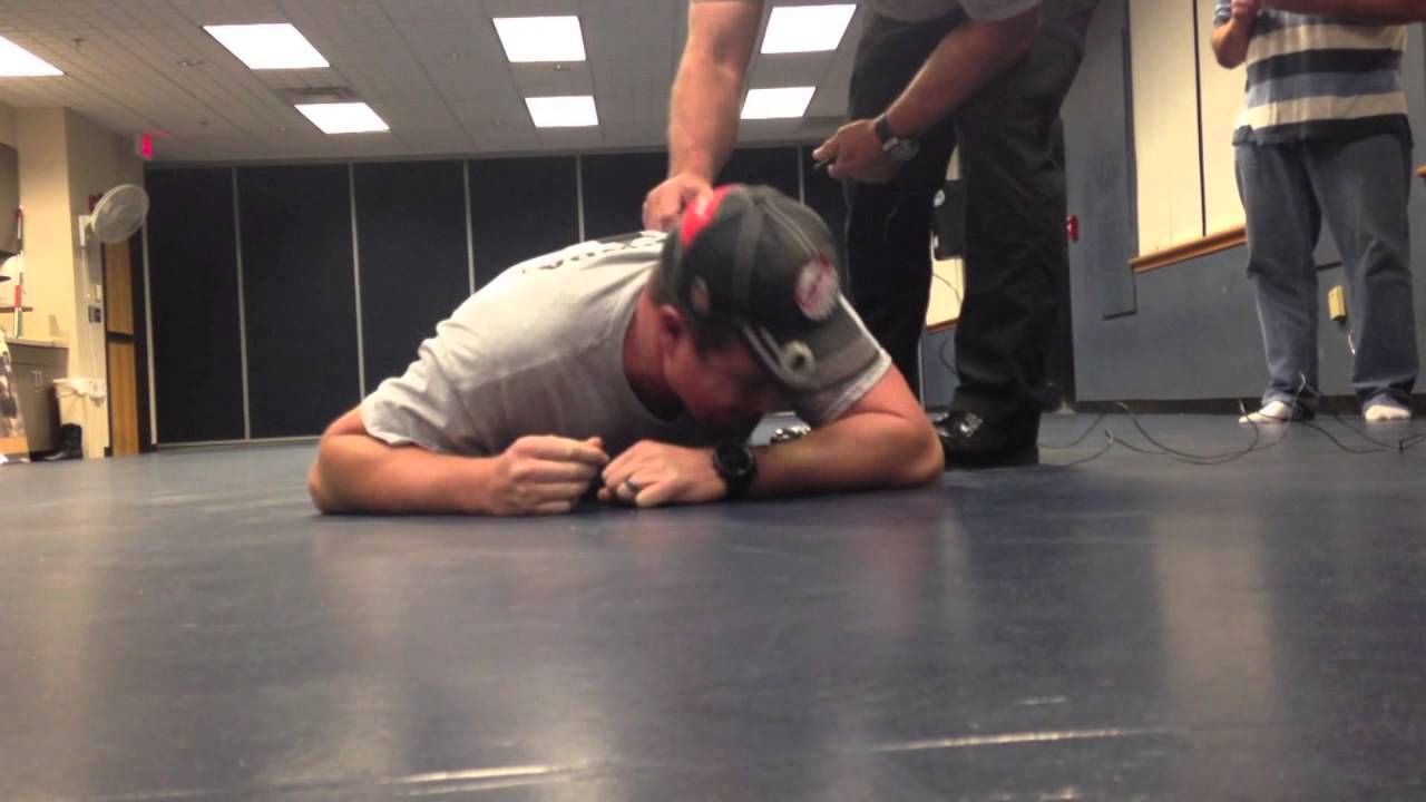 Does a Taser make a noise?