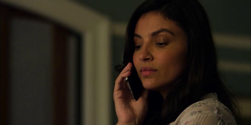 How did Krista Dumont get her scars?