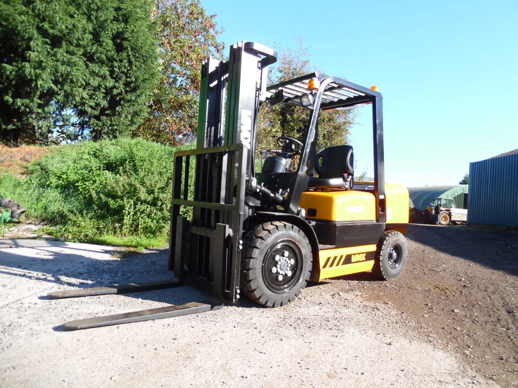 How did Sam lift the truck?