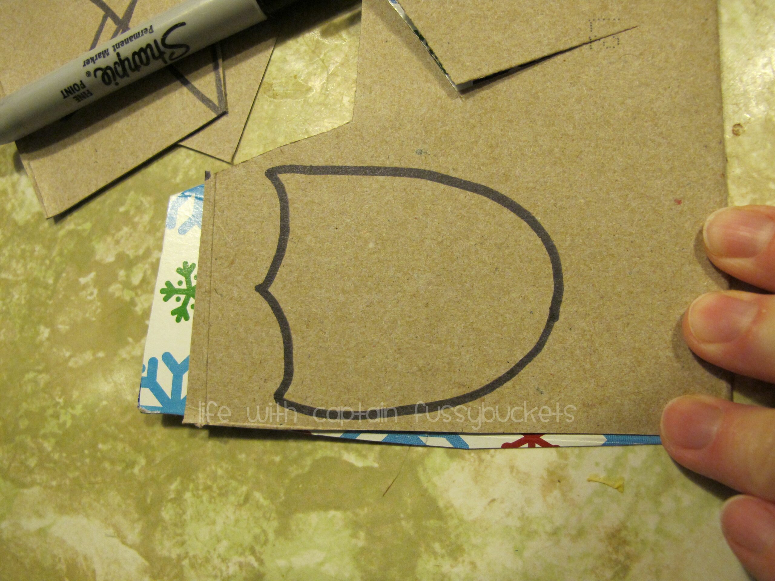 How do you make shield badges?