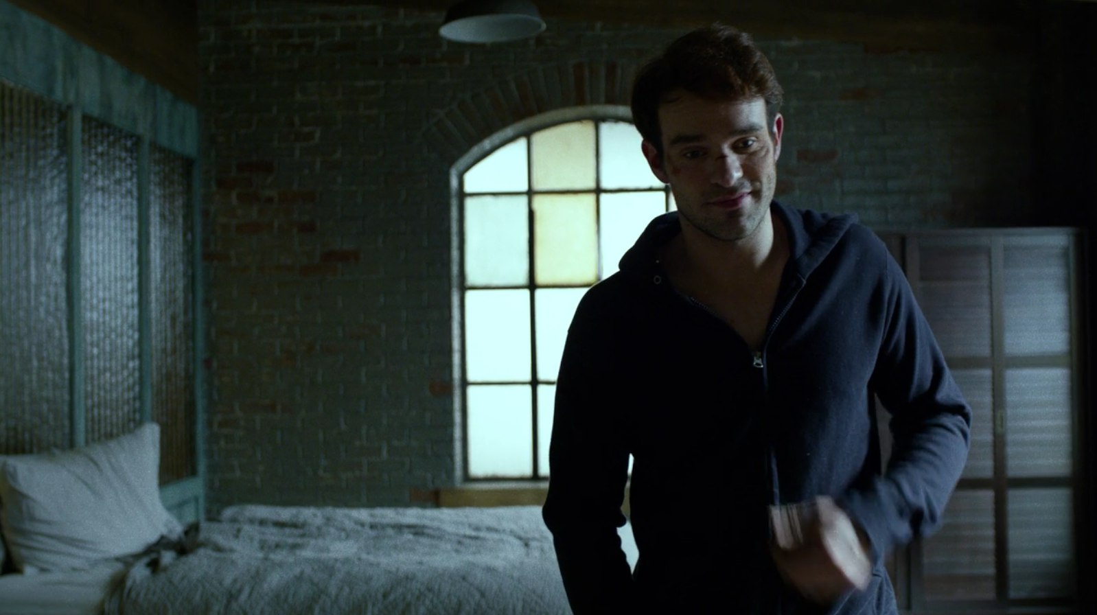 How does Matt Murdock afford his apartment?