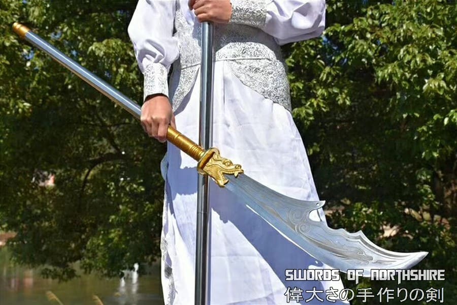 How heavy is a guandao?