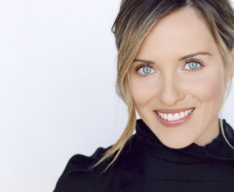 How old is Lisa Paige Robinson?