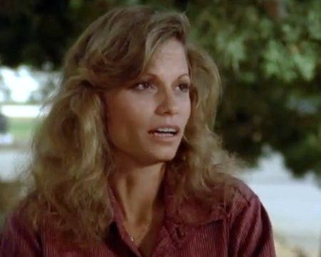 Is Bethany Joy Lenz in a relationship?