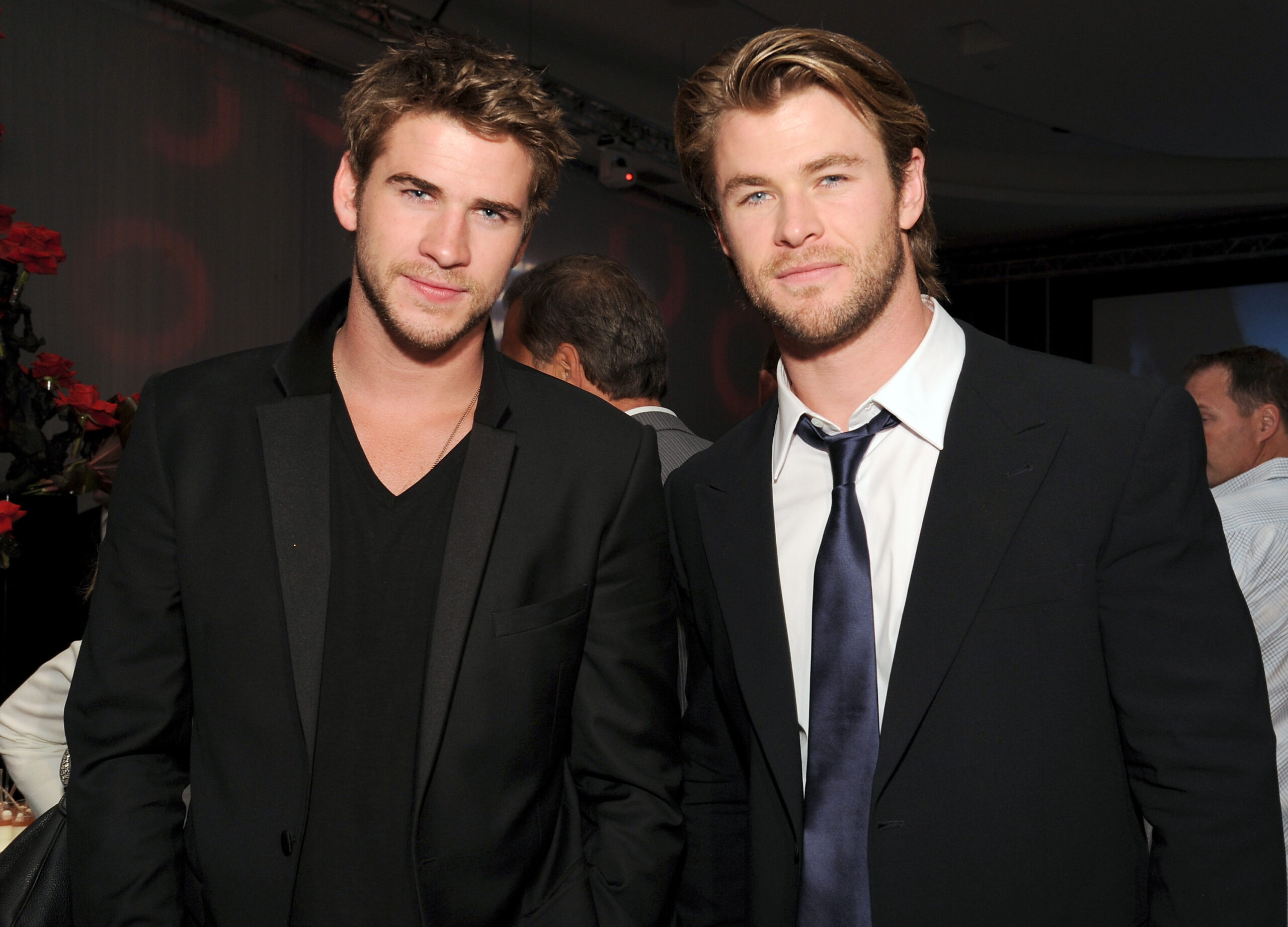 Is Chris and Liam Hemsworth twins?