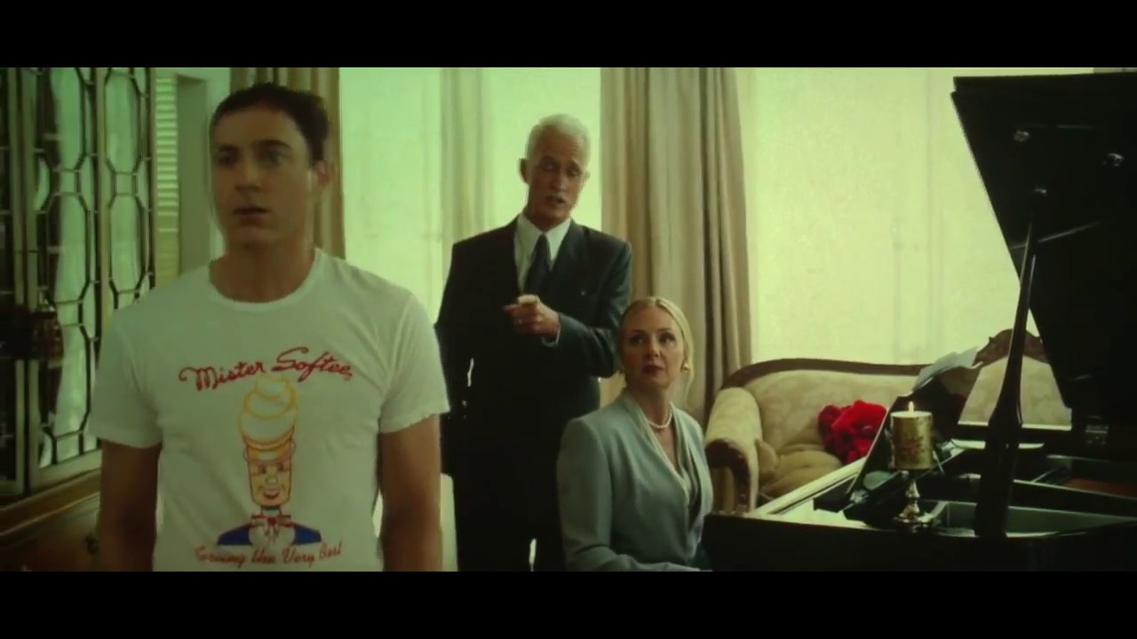 Is Tony Starks mother Italian?