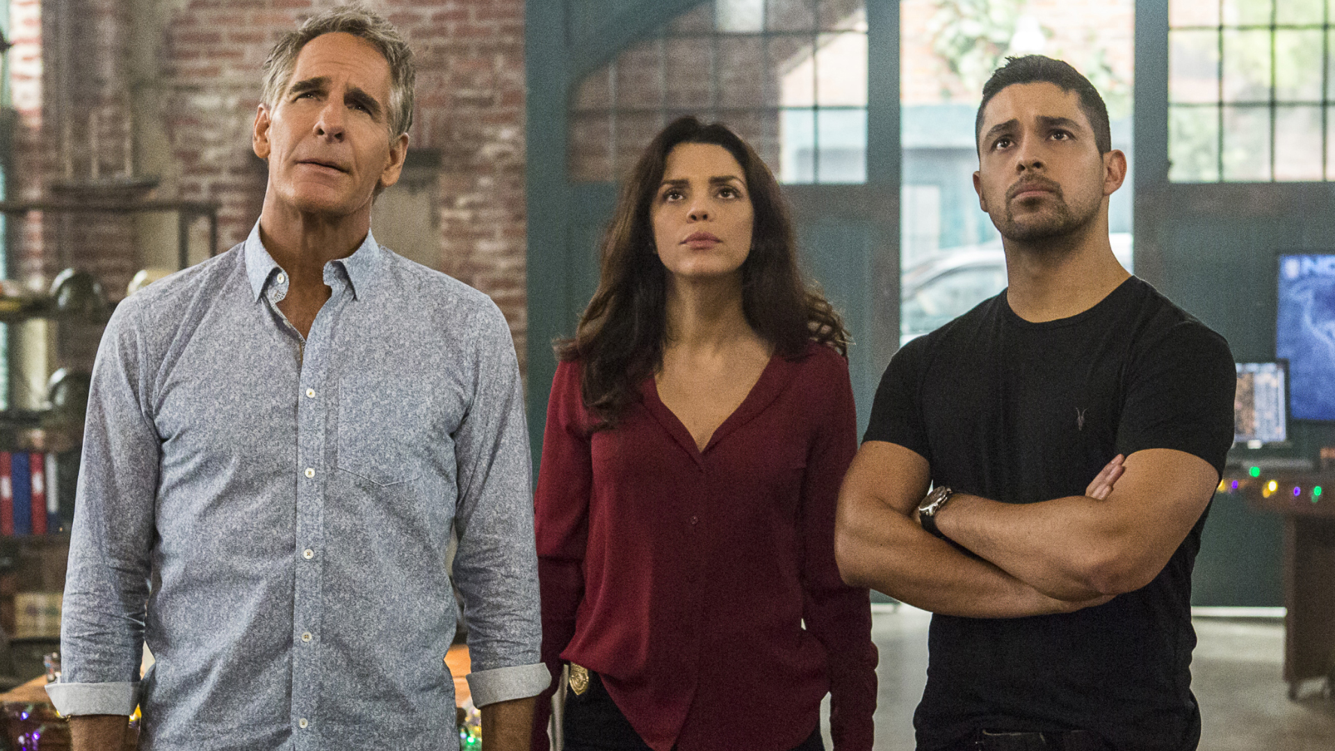 Is there a crossover between NCIS and NCIS Hawaii?