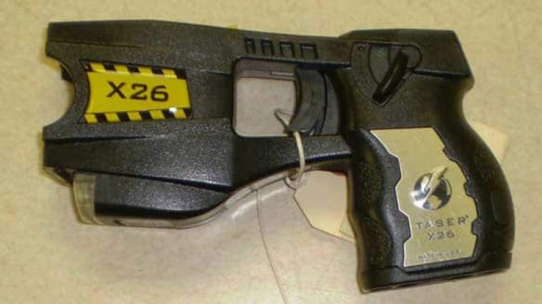 What hurts more stun gun or Taser?