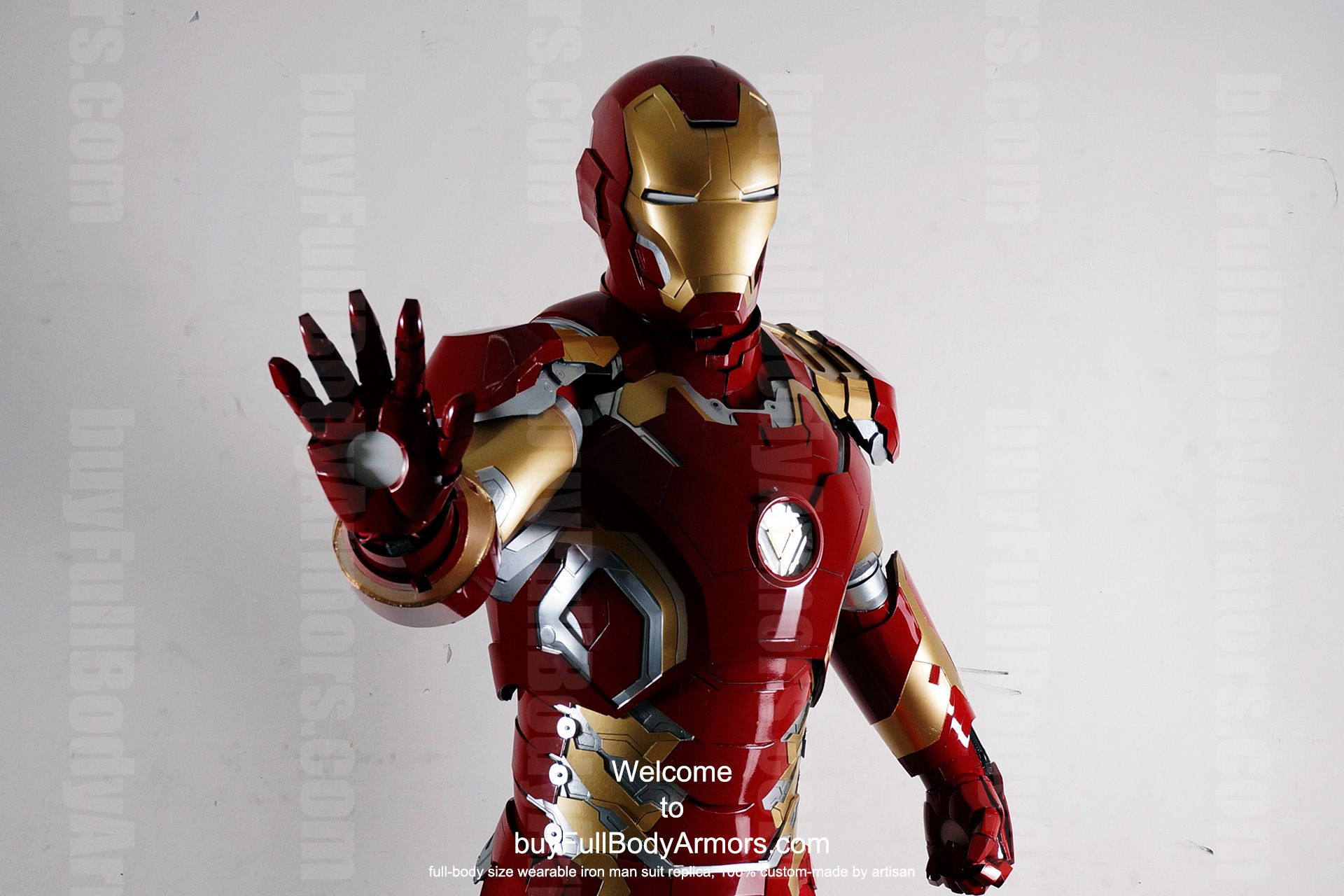 What suit is Mark 43?