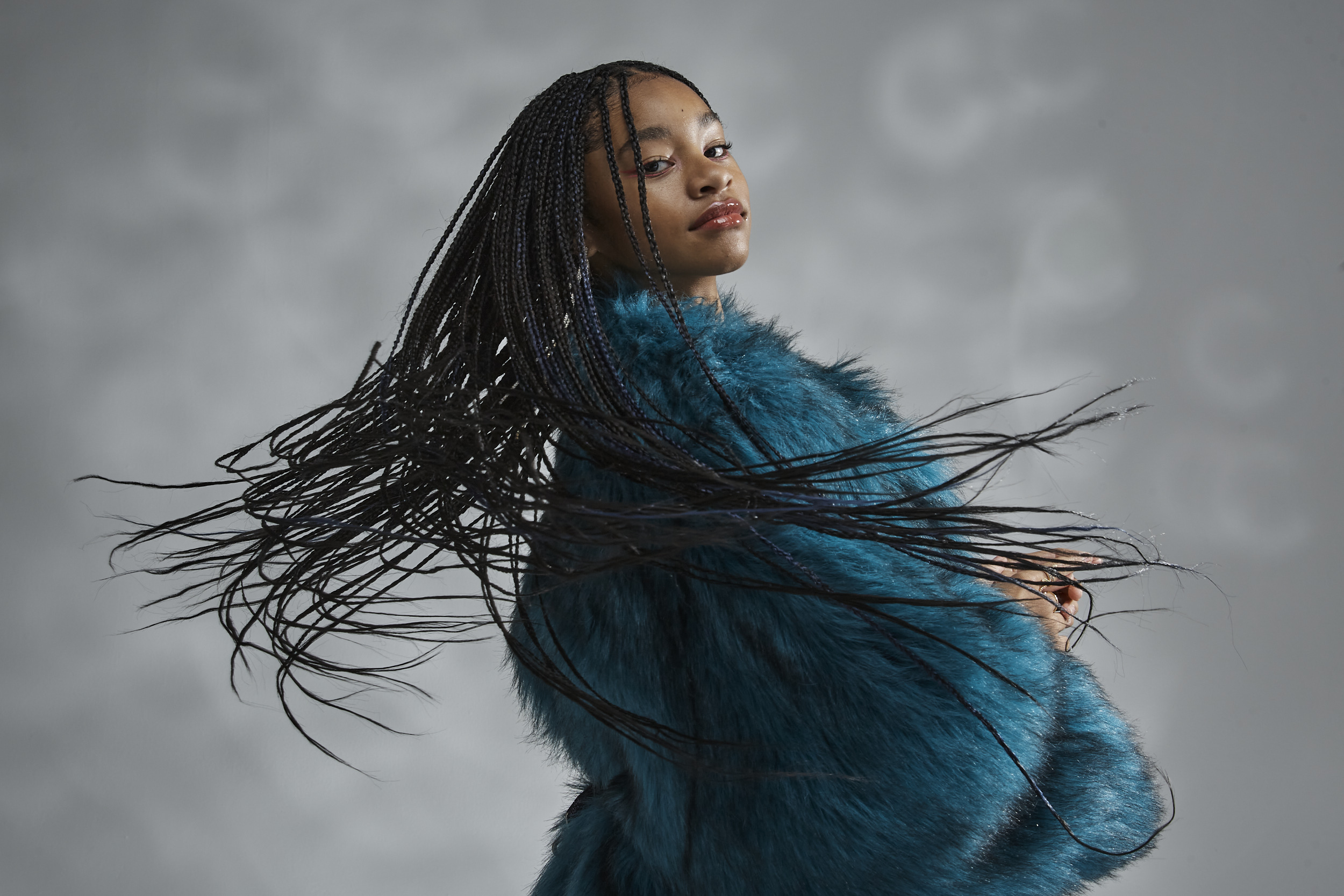 When did Akira Akbar start acting?