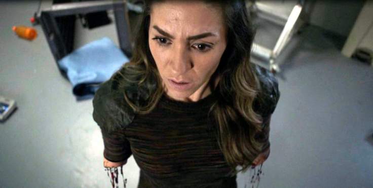 Who cut yoyos arms off?