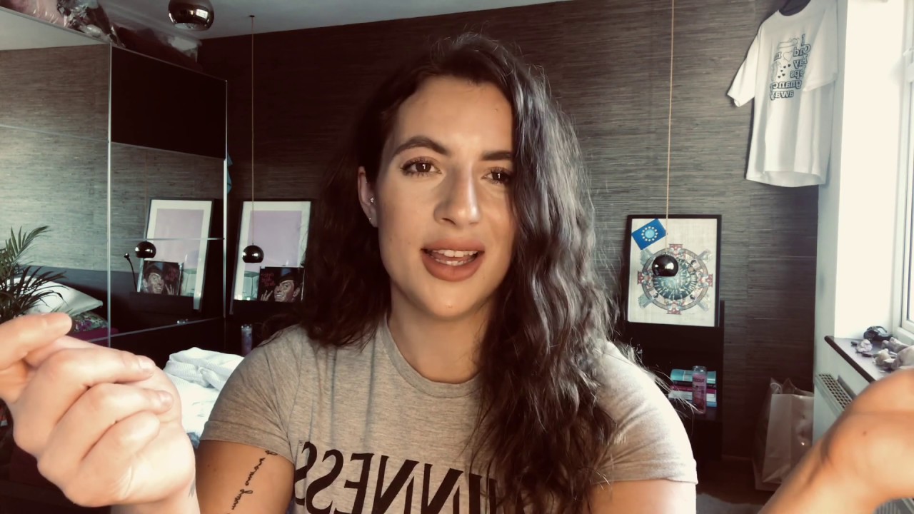 Who is Emma Smith singer?