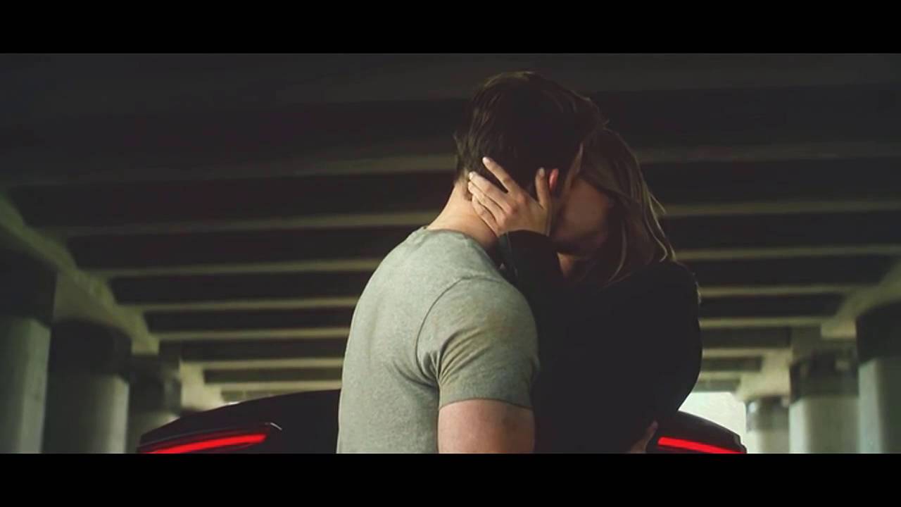 Who is the girl Captain America kisses in civil war?