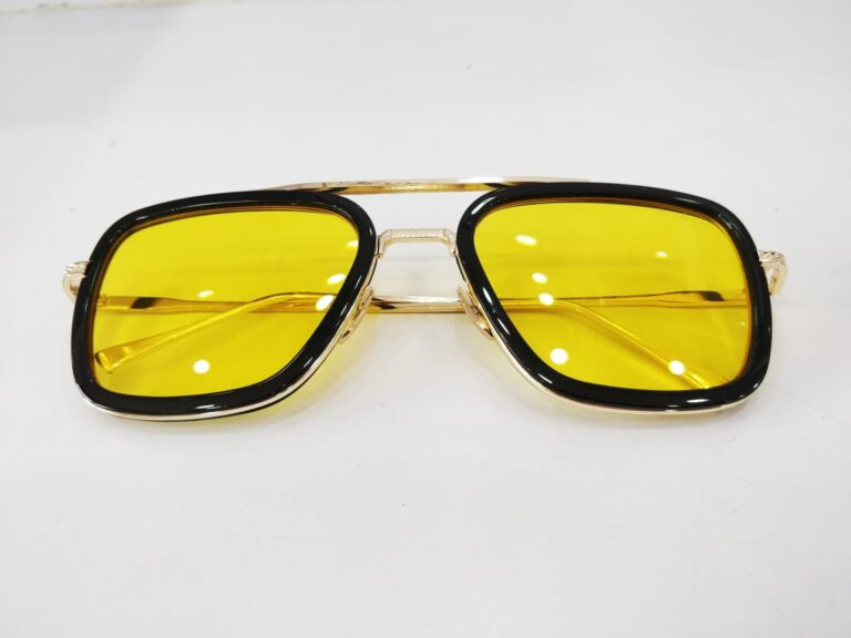 Who made Tony Stark glasses?