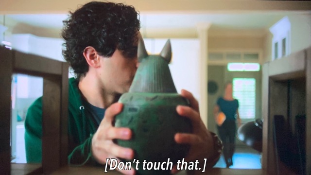 Who plays Seylah Chelon?