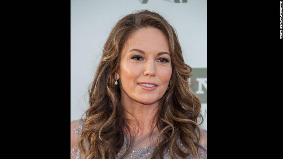 Who plays Superman's earth mom in Man of Steel?