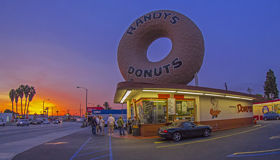 Why is randys donuts so famous?