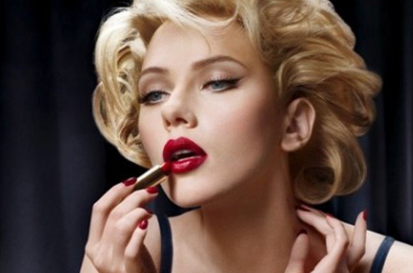 Чья муза Скарлетт Йоханссон?